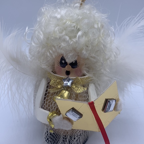 Kitschy Caroler Angle Feather Wings Handpainted Christmas Tree Ornament - Picture 2 of 7